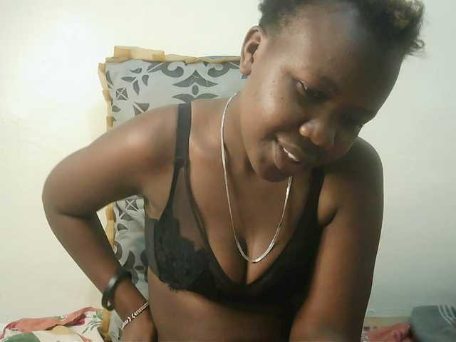 Blackdoll1 live cam on BongaCams