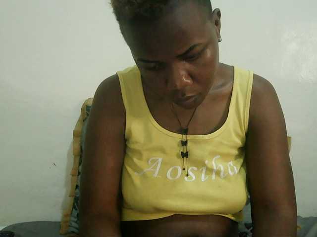 Blackdoll1 live cam on BongaCams