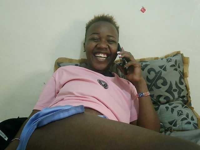 Blackdoll1 live cam on BongaCams