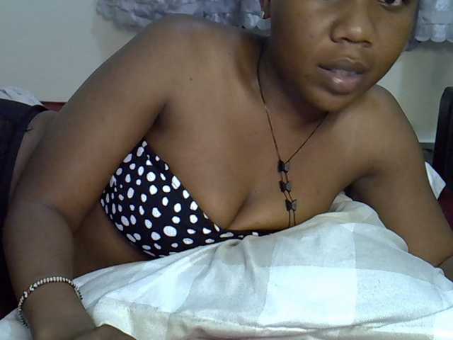 Blackdoll1 live cam on BongaCams