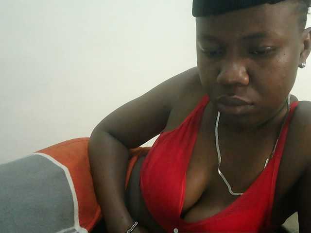 Blackdoll1 live cam on BongaCams