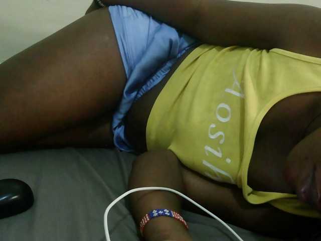 Blackdoll1 live cam on BongaCams