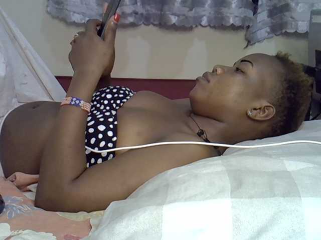 Blackdoll1 live cam on BongaCams