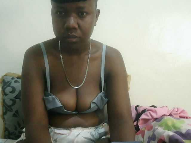 Blackdoll1 live cam on BongaCams