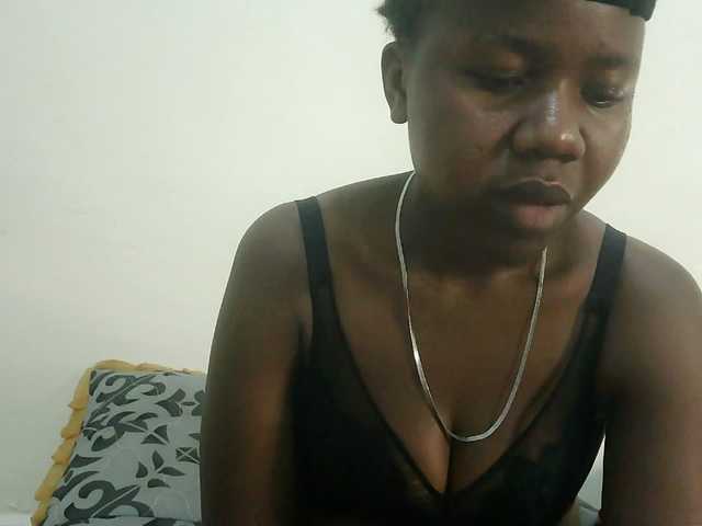 Blackdoll1 live cam on BongaCams