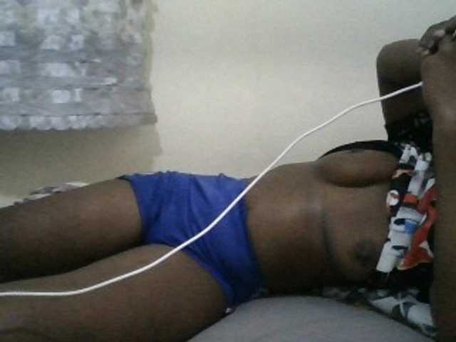 Blackdoll1 live cam on BongaCams
