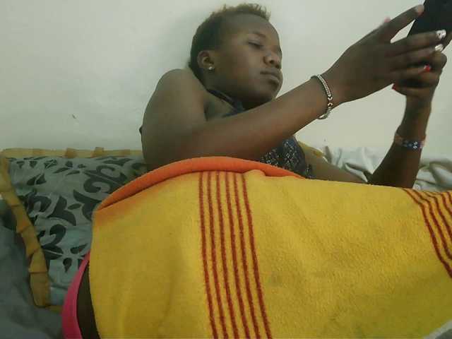 Blackdoll1 live cam on BongaCams