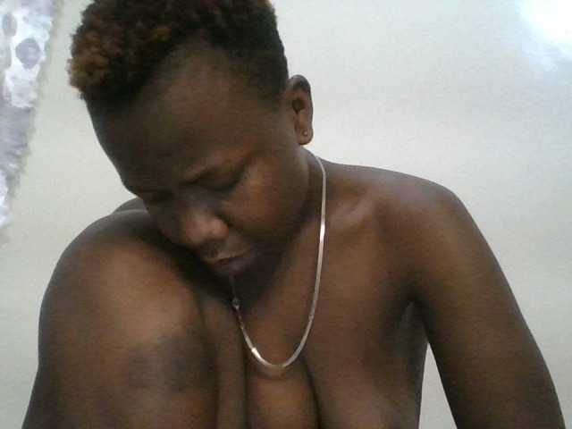 Blackdoll1 live cam on BongaCams