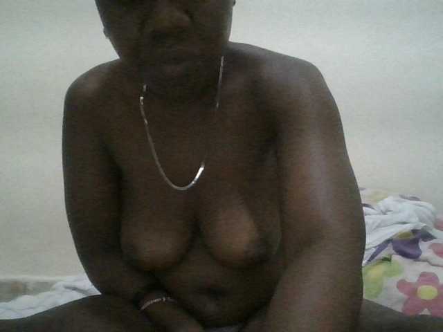Blackdoll1 live cam on BongaCams