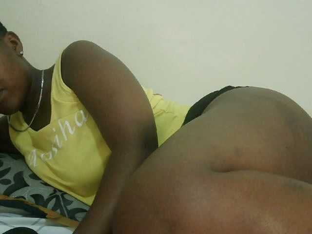 Blackdoll1 live cam on BongaCams