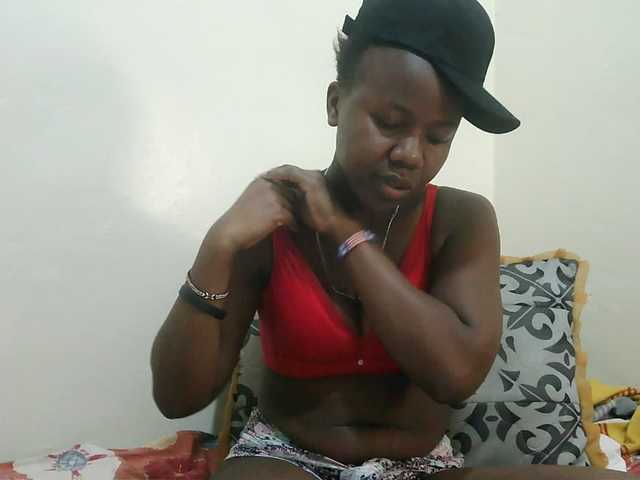 Blackdoll1 live cam on