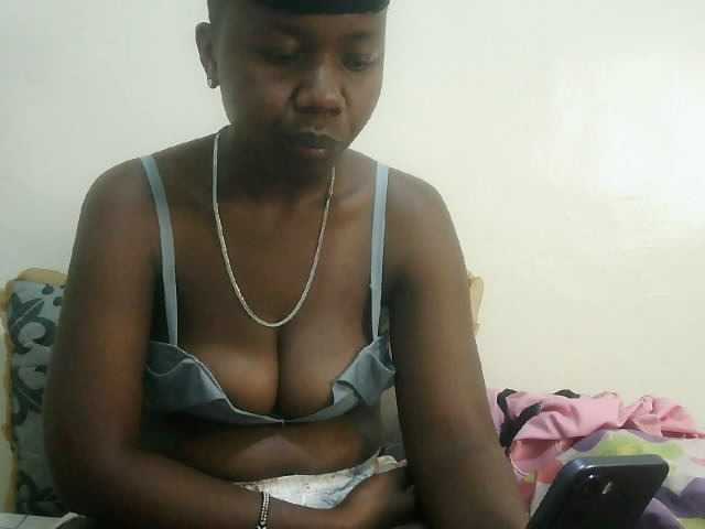 Blackdoll1 live cam on BongaCams