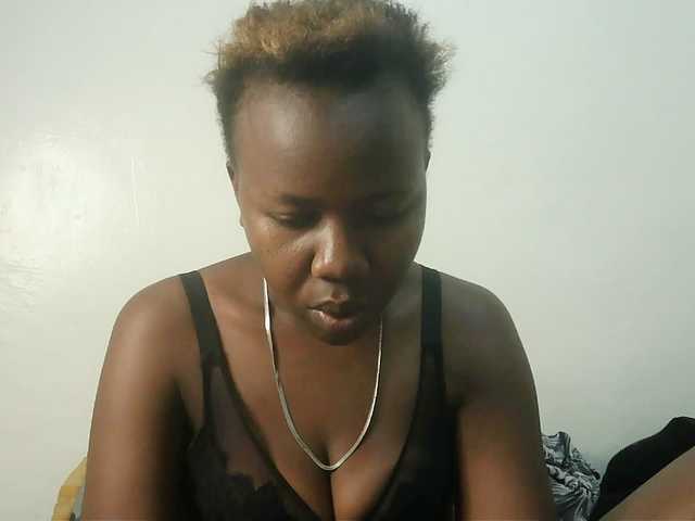 Blackdoll1 live cam on BongaCams