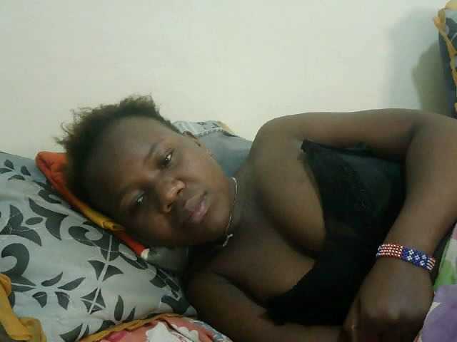 Blackdoll1 live cam on BongaCams