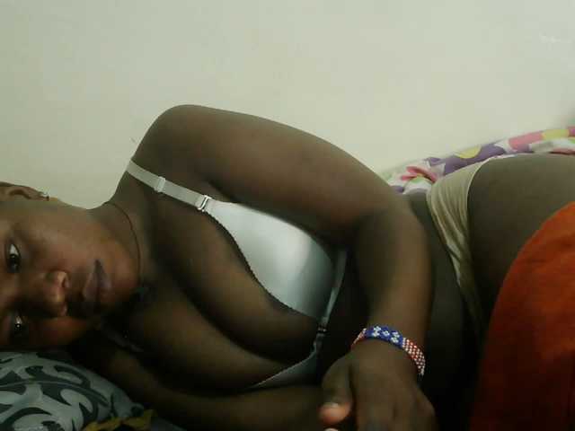 Blackdoll1 live cam on BongaCams
