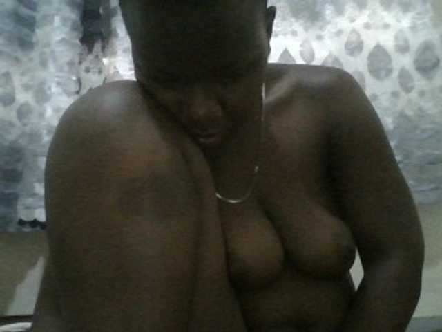 Blackdoll1 live cam on BongaCams