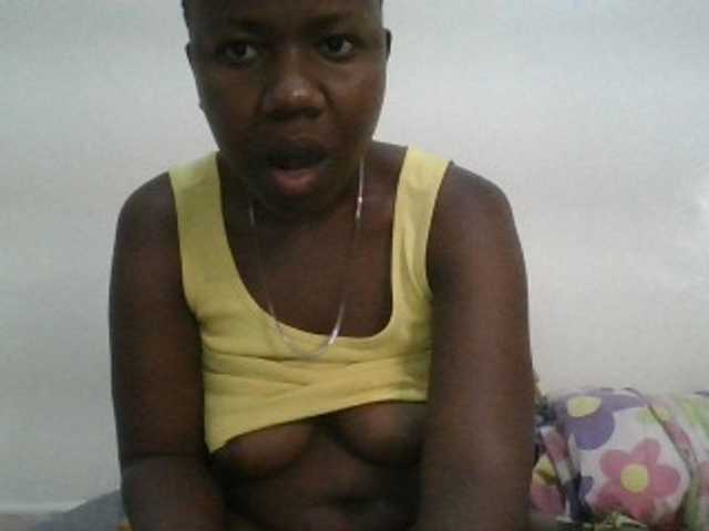 Blackdoll1 live cam on BongaCams