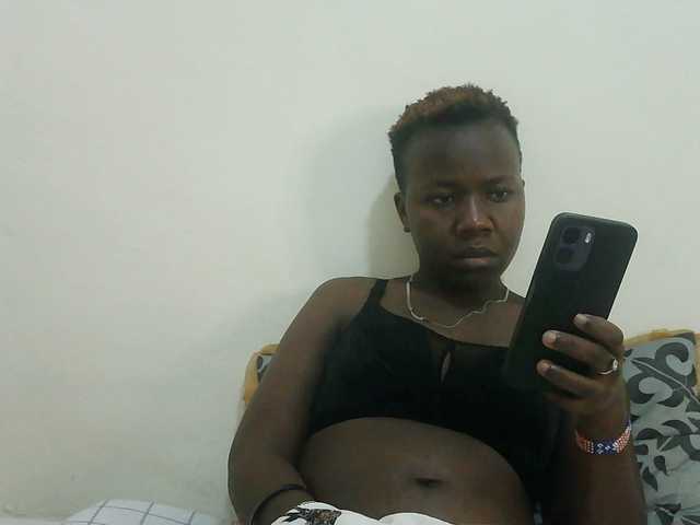 Blackdoll1 live cam on BongaCams