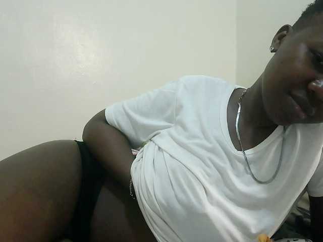 Blackdoll1 live cam on BongaCams