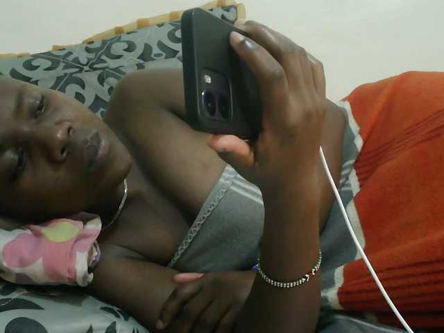Blackdoll1 live cam on BongaCams