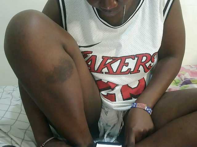 Blackdoll1 live cam on BongaCams