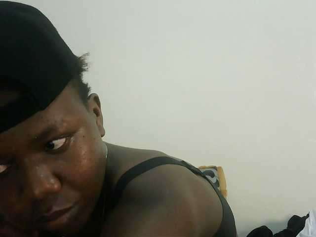 Blackdoll1 live cam on BongaCams