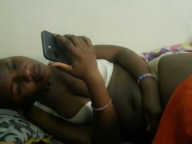 Blackdoll1 live cam on BongaCams
