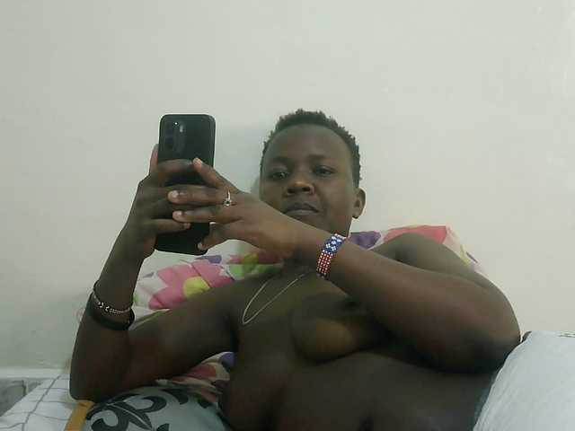 Blackdoll1 live cam on BongaCams