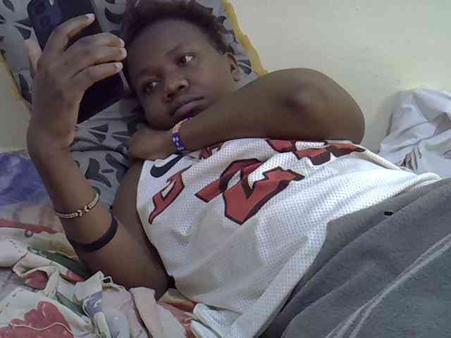 Blackdoll1 webcam