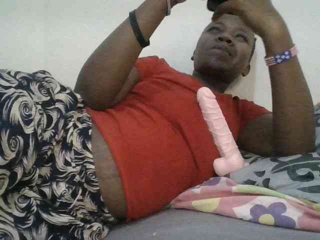 Blackdoll1 webcam