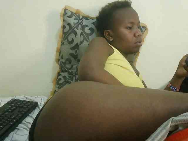 Blackdoll1 webcam