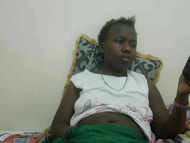 Blackdoll1 webcam