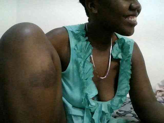 Blackdoll1 webcam