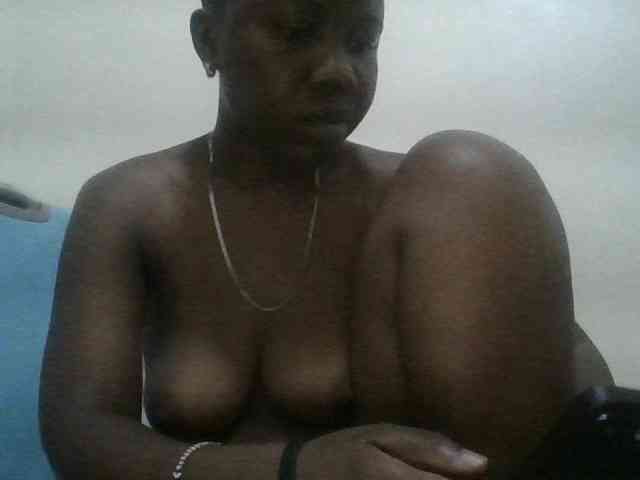 Blackdoll1 webcam