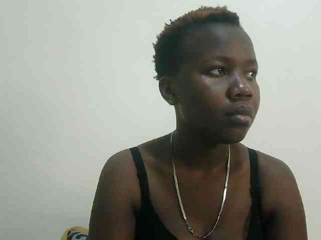 Blackdoll1 webcam