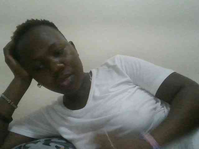 Blackdoll1 webcam