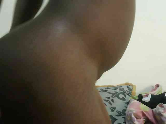 Blackdoll1 webcam
