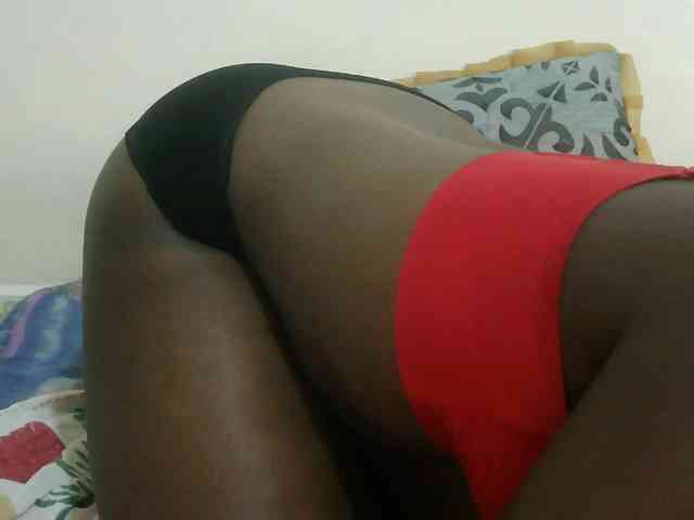 Blackdoll1 webcam