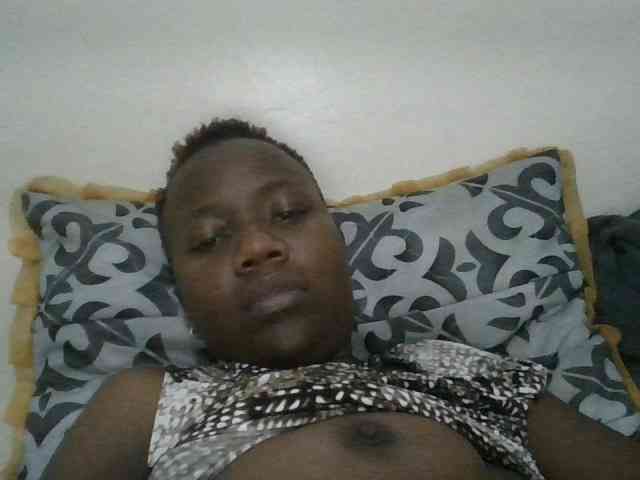 Blackdoll1 webcam
