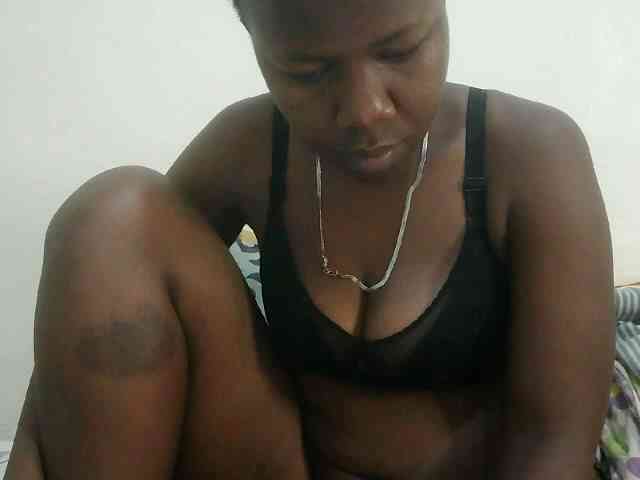 Blackdoll1 webcam