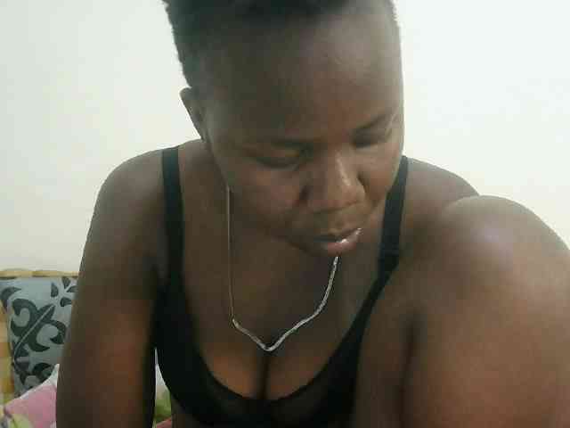 Blackdoll1 webcam