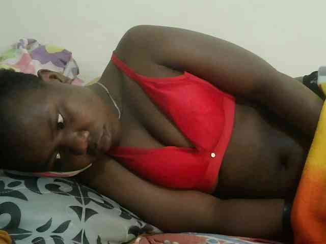 Blackdoll1 webcam