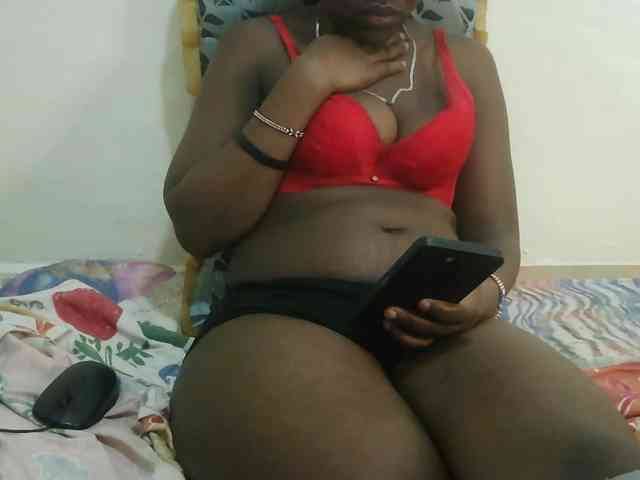 Blackdoll1 webcam