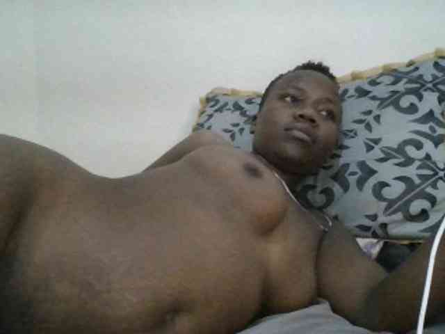 Blackdoll1 webcam
