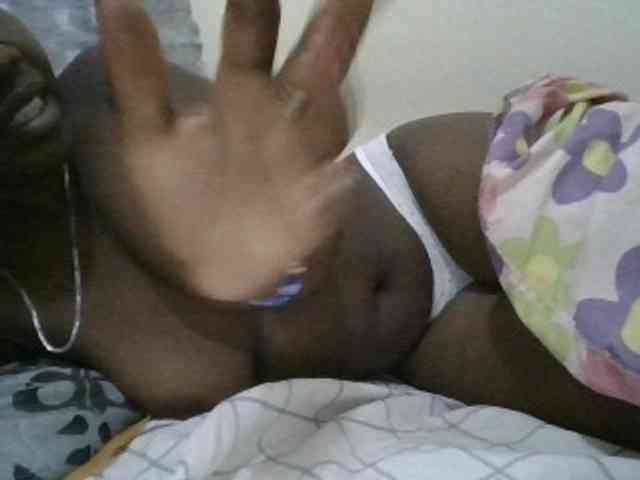 Blackdoll1 webcam