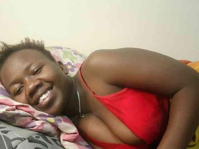 Blackdoll1 webcam