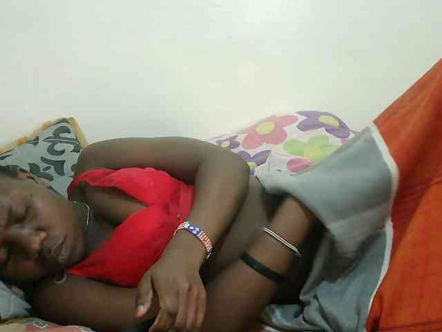 Blackdoll1 webcam
