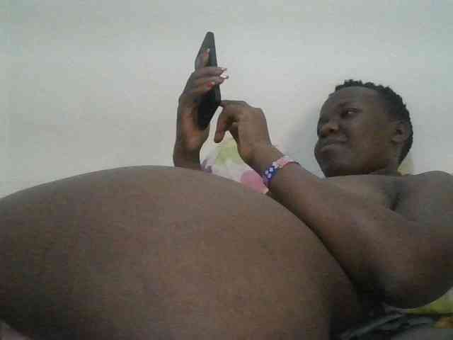 Blackdoll1 webcam