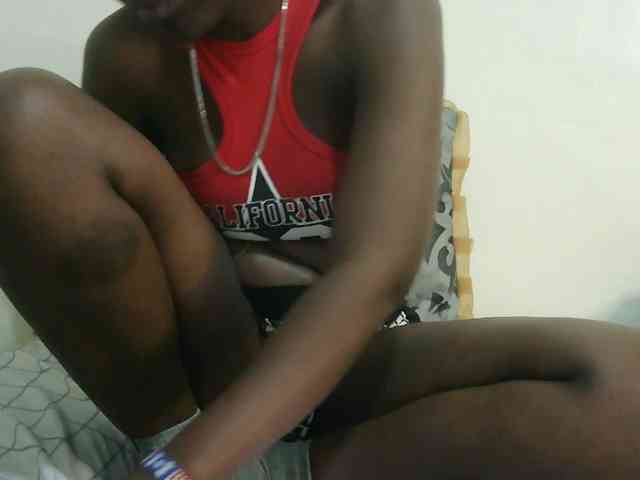 Blackdoll1 webcam