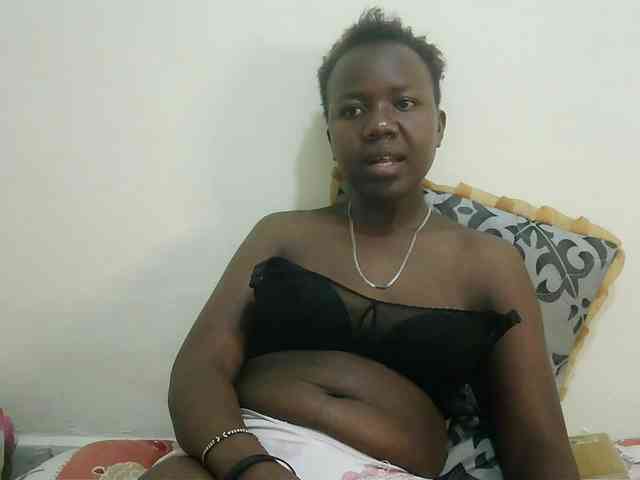 Blackdoll1 webcam